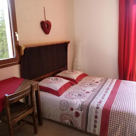 - Restaurant Le Blanchon Hotel